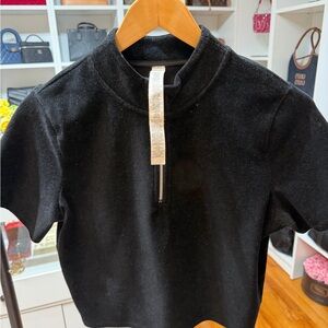 ALO Yoga Black Kids Short Sleeve Tee